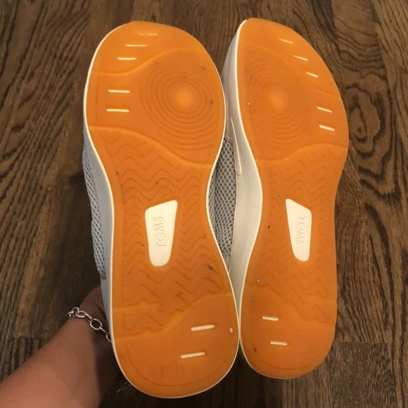 TOMS Women's Arroyo women sneakers gray and baby blue size 8.5 - Picture 7 of 11